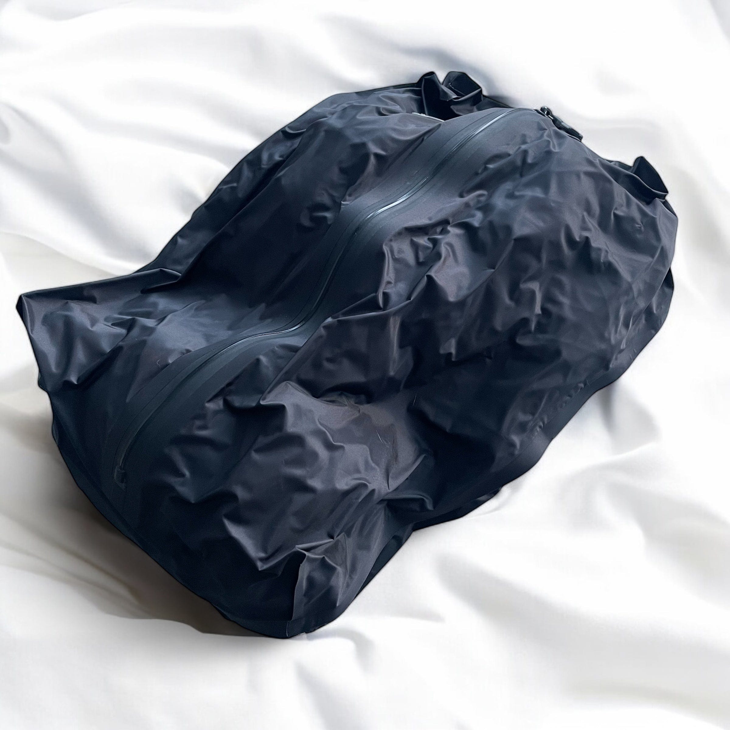 Travel companion , vacuum compression cube